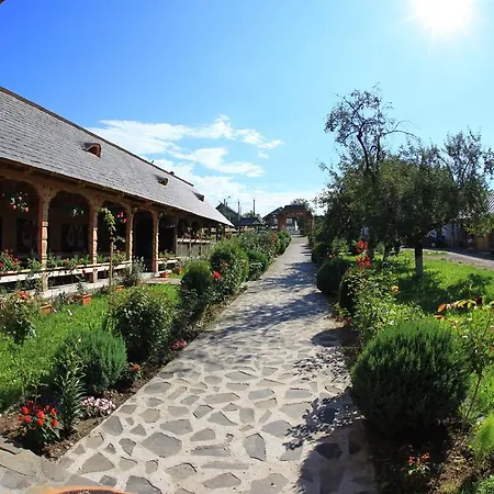 Sub Cetate La Matei Oncesti (Maramures)